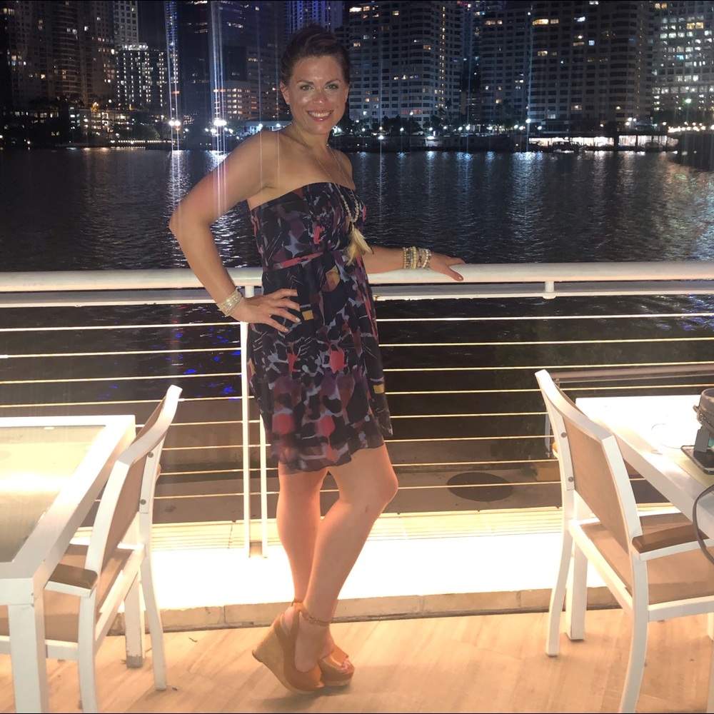 Meet your Posher, Genia